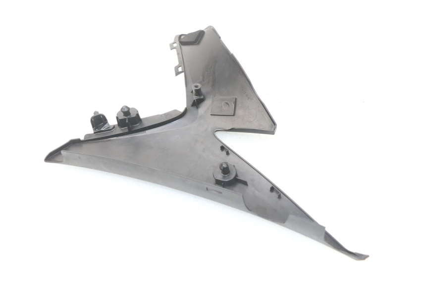 photo de UNTER SITZ VERKLEIDUNG RECHTS SUZUKI GSX-R GSXR K16 1000 (2012 - 2016) - Zoom auf Gebrauchszustand