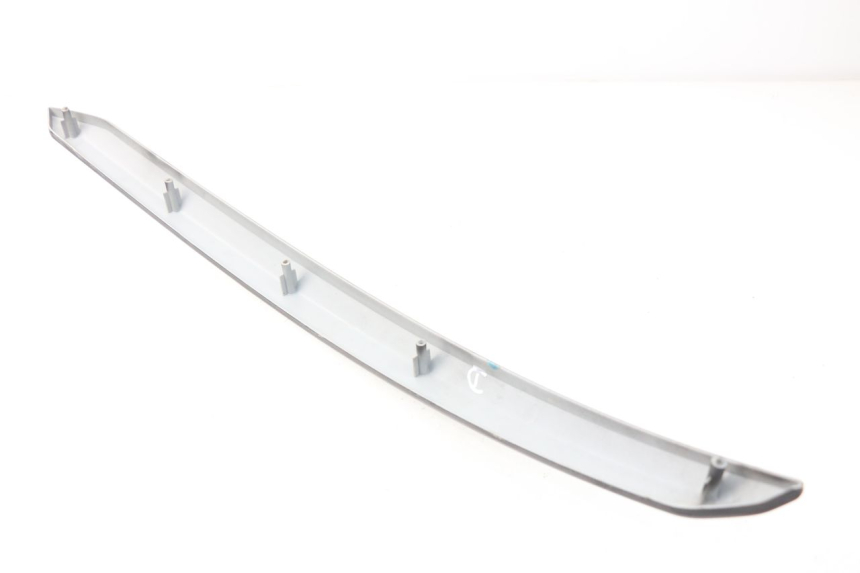 photo de UNTER SITZ VERKLEIDUNG RECHTS SYM GTS EVO 125 (2009 - 2013) - Alternative Perspektive