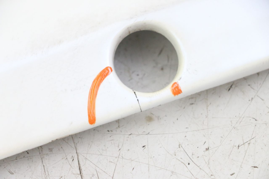 photo de UNTER SITZ VERKLEIDUNG RECHTS HONDA CBR F 1000 (1993 - 1996) - Kennzeichnungen und Originalreferenzen