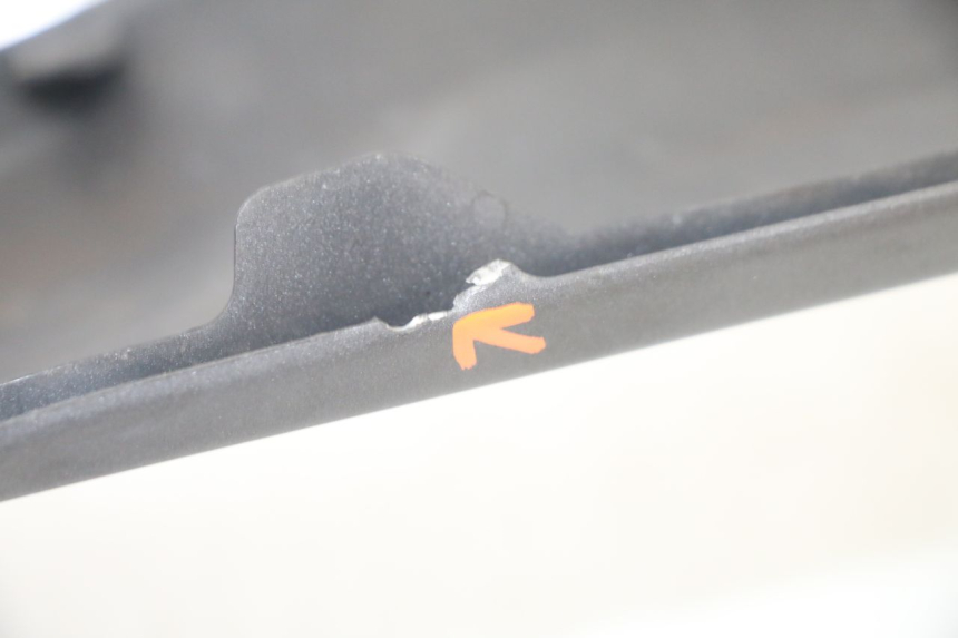 photo de UNTER SITZ VERKLEIDUNG RECHTS HONDA FORZA 125 (2021 - 2025) - Gesamtansicht des Produkts