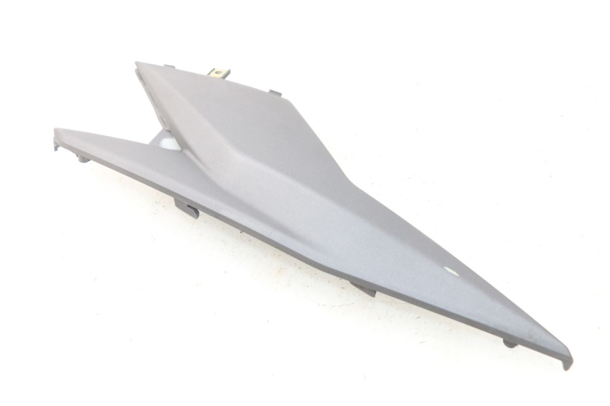 photo de RECHTER SITZBANKDECKEL SYM JET 4 4T 50 (2018 - 2021) - Detailansicht des Bauteils