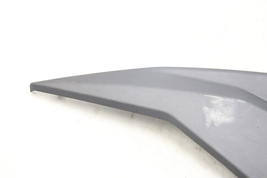 photo de RECHTER SITZBANKDECKEL SYM JET 4 4T 50 (2018 - 2021) - Zoom auf Gebrauchszustand