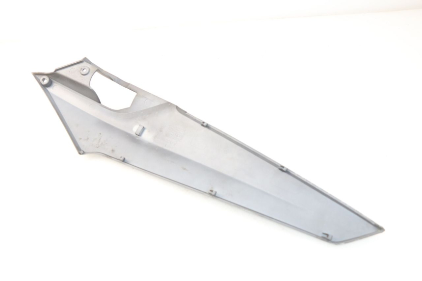 photo de UNTER SITZ VERKLEIDUNG RECHTS SYM JOYMAX 250 (2013 - 2017) - Zoom auf Gebrauchszustand