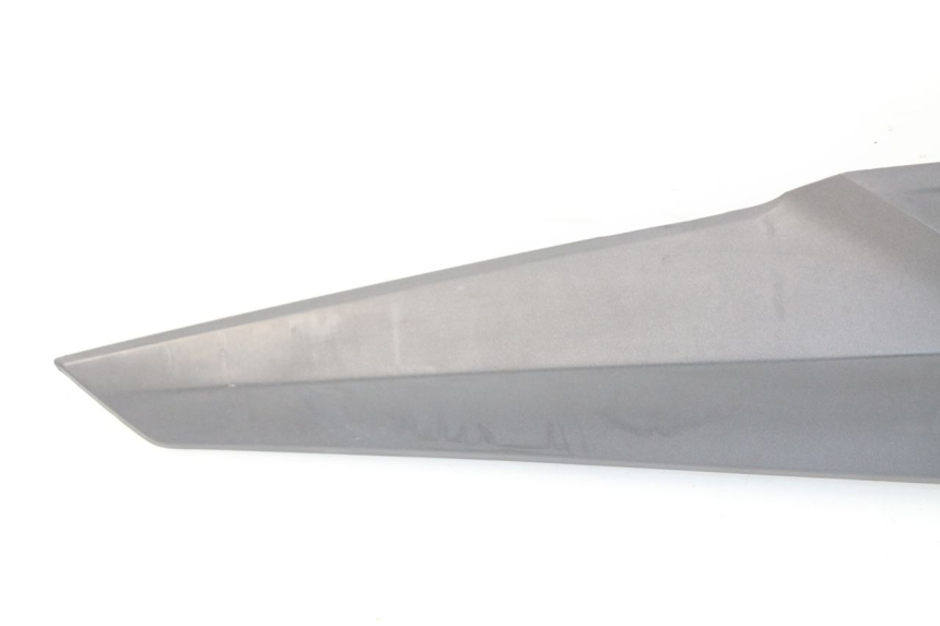 photo de UNTER SITZ VERKLEIDUNG RECHTS SYM JOYMAX 250 (2013 - 2017) - Gesamtansicht des Produkts