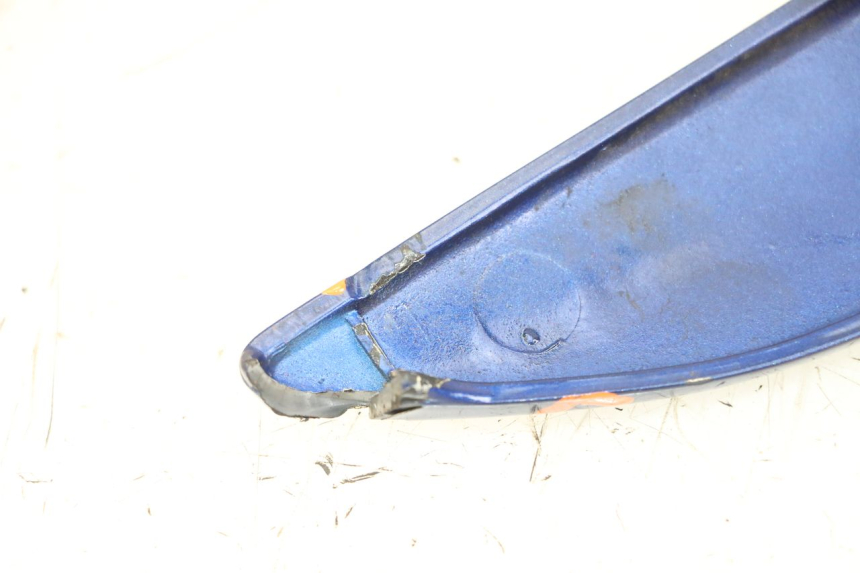 photo de UNTER SITZ VERKLEIDUNG RECHTS KAWASAKI ZR7 ZR-7 S 750 (1999 - 2004) - Zoom auf Gebrauchszustand