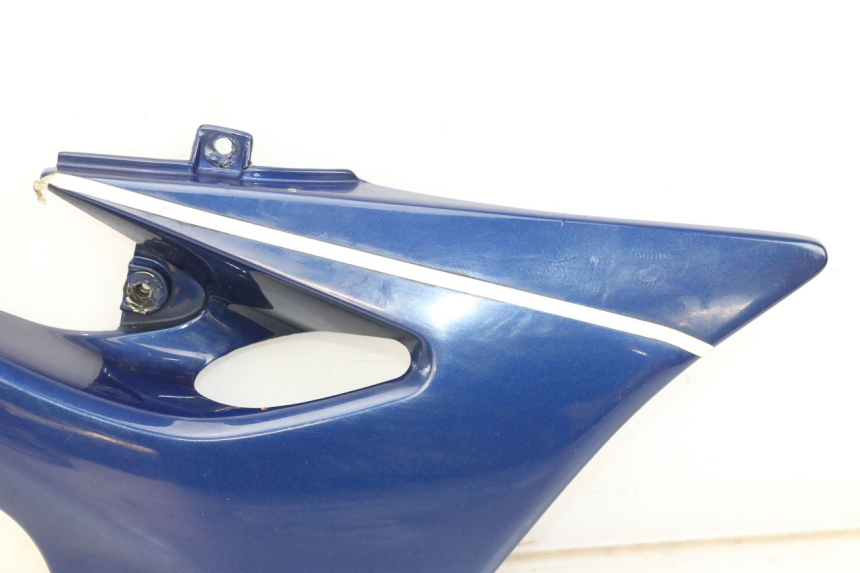 photo de UNTER SITZ VERKLEIDUNG RECHTS KAWASAKI ZR7 ZR-7 S 750 (1999 - 2004) - Details der Befestigungspunkte