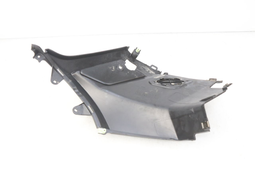 photo de RECHTER SITZBANKDECKEL PEUGEOT KISBEE 2T 50 (2010 - 2017) - Zoom auf Gebrauchszustand