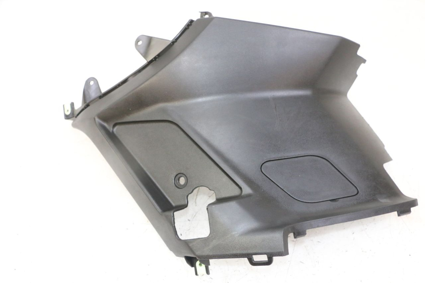 photo de UNTER SITZ VERKLEIDUNG RECHTS PEUGEOT KISBEE 2T 50 (2018 - 2022) - Hauptansicht