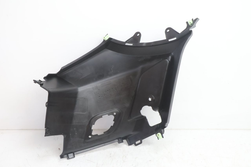 photo de UNTER SITZ VERKLEIDUNG RECHTS PEUGEOT KISBEE 2T 50 (2018 - 2022) - Alternative Perspektive