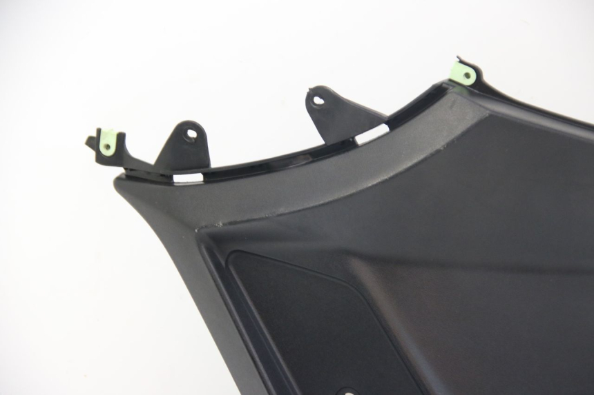 photo de RECHTER SITZBANKDECKEL PEUGEOT KISBEE 4T 50 (2018 - 2022) - Alternative Perspektive