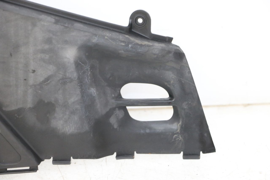 photo de UNTER SITZ VERKLEIDUNG RECHTS KYMCO PEOPLE S 125 (2000 - 2008) - Alternative Perspektive