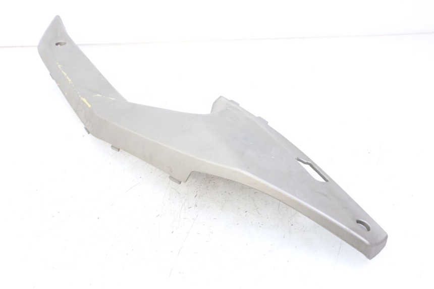 photo de UNTER SITZ VERKLEIDUNG RECHTS KYMCO XCITING 500 (2007 - 2010) - Geprüftes Gebrauchtteil