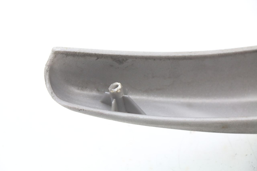 photo de UNTER SITZ VERKLEIDUNG RECHTS PIAGGIO LIBERTY 4T 50 (2004 - 2008) - Detailansicht des Bauteils