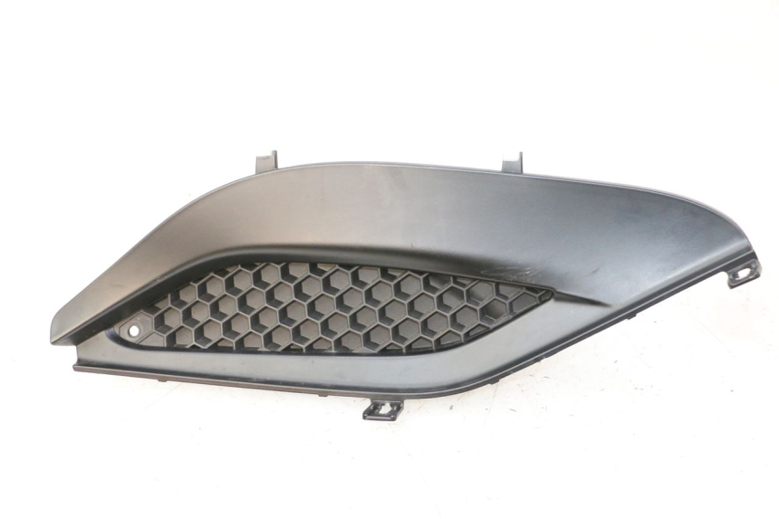 photo de UNTER SITZ VERKLEIDUNG RECHTS PIAGGIO MP3 HPE 310 (2024 - 2025) - Hauptansicht