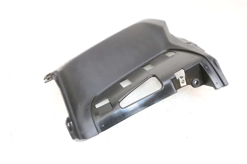 photo de UNTER SITZ VERKLEIDUNG RECHTS YAMAHA NEO'S CORE 1 (2022 - 2026) - Charakteristische Merkmale