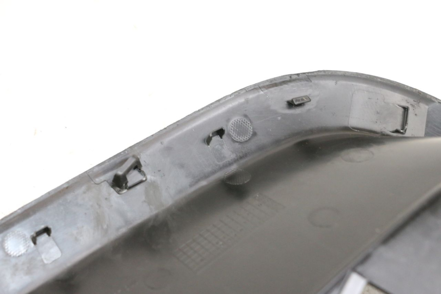 photo de UNTER SITZ VERKLEIDUNG RECHTS YAMAHA NEO'S CORE 1 (2022 - 2026) - Oberflächenzustand und Material