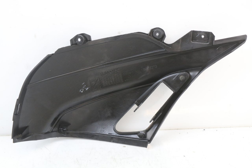 photo de RECHTER SITZBANKDECKEL PIAGGIO NEW TYPHOON 50 (2018 - 2021) - Zoom auf Gebrauchszustand