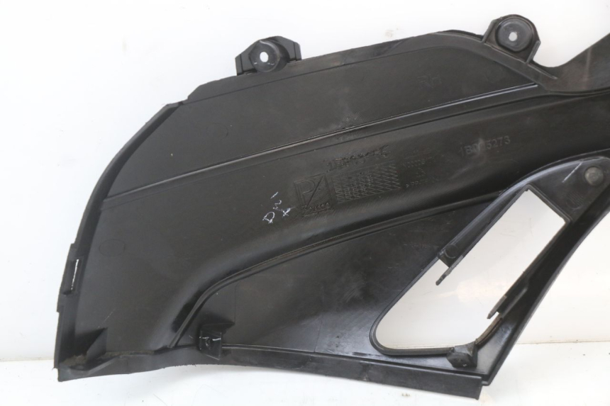 photo de RECHTER SITZBANKDECKEL PIAGGIO NEW TYPHOON 50 (2018 - 2021) - Alternative Perspektive