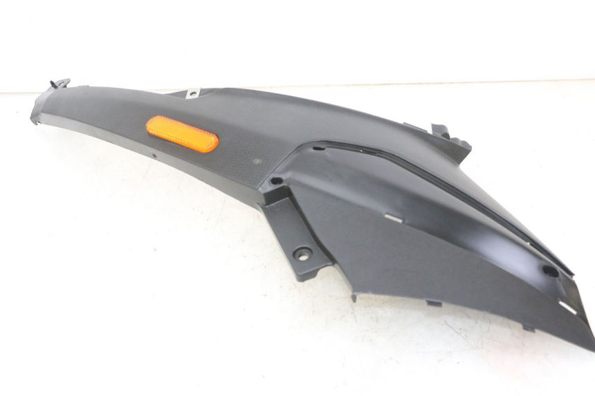 photo de UNTER SITZ VERKLEIDUNG RECHTS PIAGGIO NRG POWER PUREJET 50 (2018 - 2021) - Technische Nahaufnahme