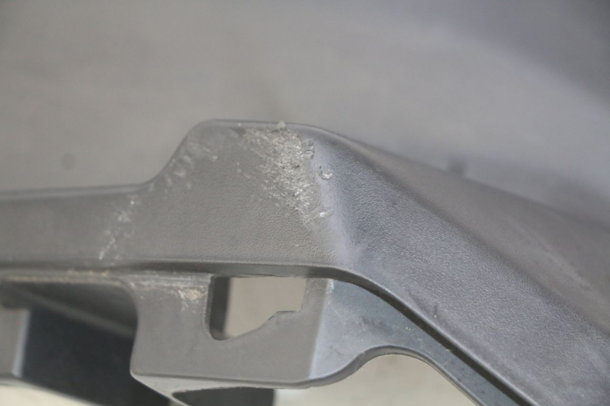 photo de UNTER SITZ VERKLEIDUNG RECHTS SYM ORBIT III 3 4T 50 (2021 - 2025) - Gesamtansicht des Produkts