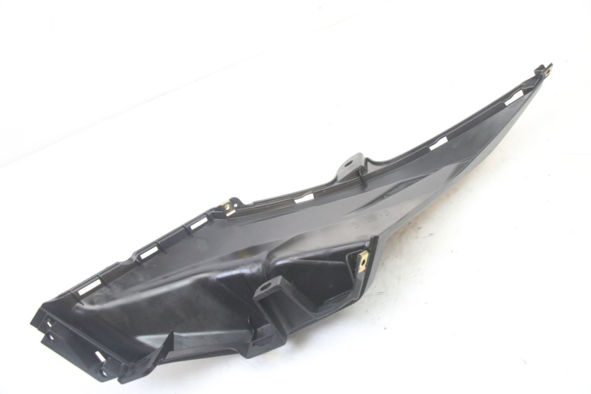 photo de UNTER SITZ VERKLEIDUNG RECHTS SYM ORBIT III 3 4T 50 (2021 - 2025) - Gesamtansicht des Produkts