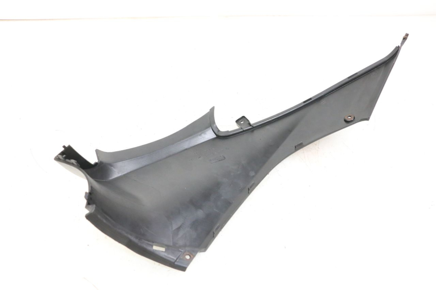 photo de UNTER SITZ VERKLEIDUNG RECHTS MBK OVETTO ONE 2T 50 (2013 - 2017) - Zoom auf Gebrauchszustand