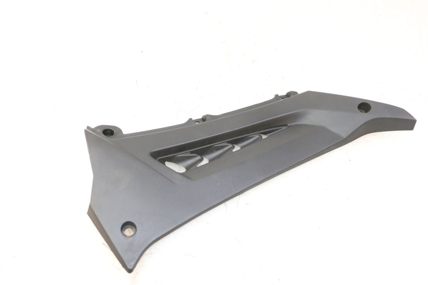 photo de UNTER SITZ VERKLEIDUNG RECHTS MAG POWER R-STREET 50 (2016 - 2025) - Detailansicht des Bauteils