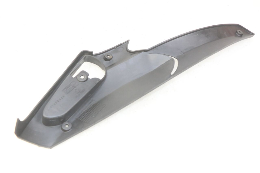 photo de RECHTER SITZBANKDECKEL GILERA RUNNER SP 50 (2009 - 2017) - Zoom auf Gebrauchszustand