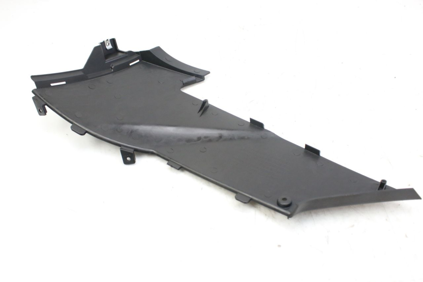 photo de RECHTER SITZBANKDECKEL DAELIM S2 FI 125 (2008 - 2017) - Detailansicht des Bauteils