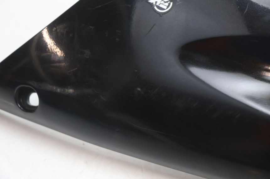 photo de UNTER SITZ VERKLEIDUNG RECHTS PEUGEOT SPEEDFIGHT 2 AC 50 (2000 - 2009) - Detailansicht des Bauteils