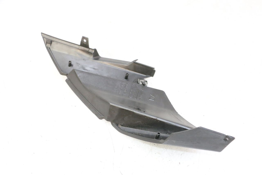 photo de UNTER SITZ VERKLEIDUNG RECHTS APRILIA SR R 2T LC 50 (2018 - 2021) - Detailansicht des Bauteils