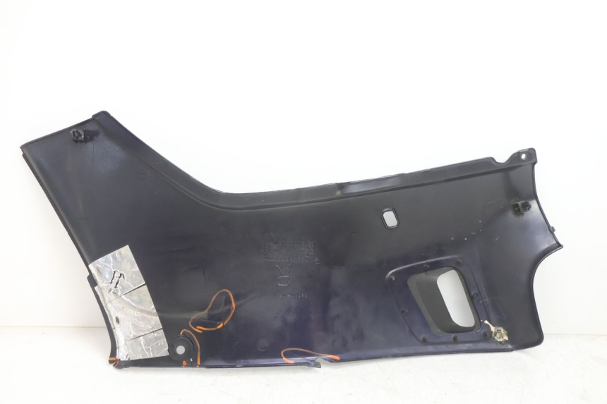 photo de UNTER SITZ VERKLEIDUNG RECHTS HONDA ST PAN EUROPEAN 1100 (1990 - 2002) - Gesamtansicht des Produkts