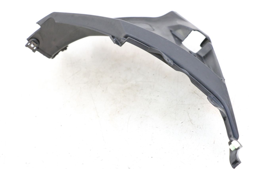 photo de UNTER SITZ VERKLEIDUNG RECHTS PEUGEOT STREETZONE 2T 50 (2014 - 2019) - Zoom auf Gebrauchszustand