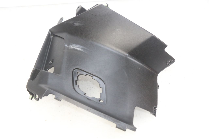 photo de RECHTER SITZBANKDECKEL PEUGEOT STREETZONE 4T 50 (2018 - 2023) - Alternative Perspektive