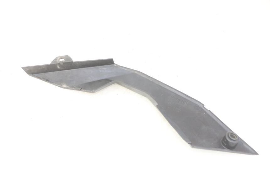 photo de RECHTER SITZBANKDECKEL APRILIA SX 50 (2011 - 2017) - Zoom auf Gebrauchszustand