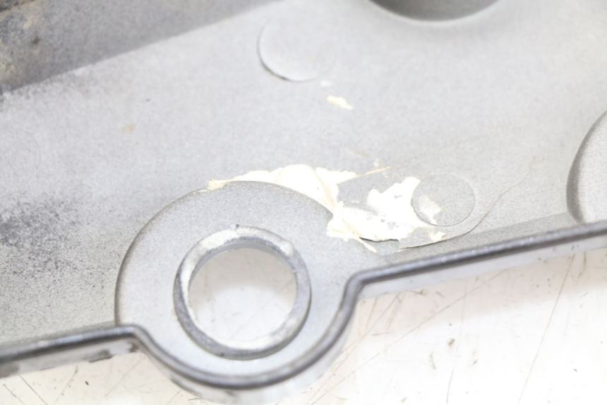 photo de RECHTER SITZBANKDECKEL SYM WOLF SB 125 (2011 - 2018) - Detailansicht des Bauteils