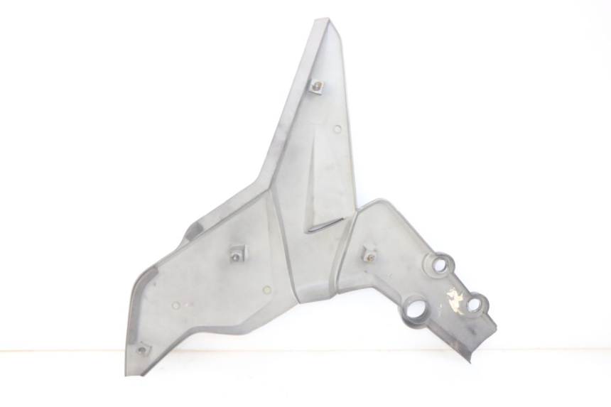 photo de RECHTER SITZBANKDECKEL SYM WOLF SB 125 (2011 - 2018) - Technische Nahaufnahme