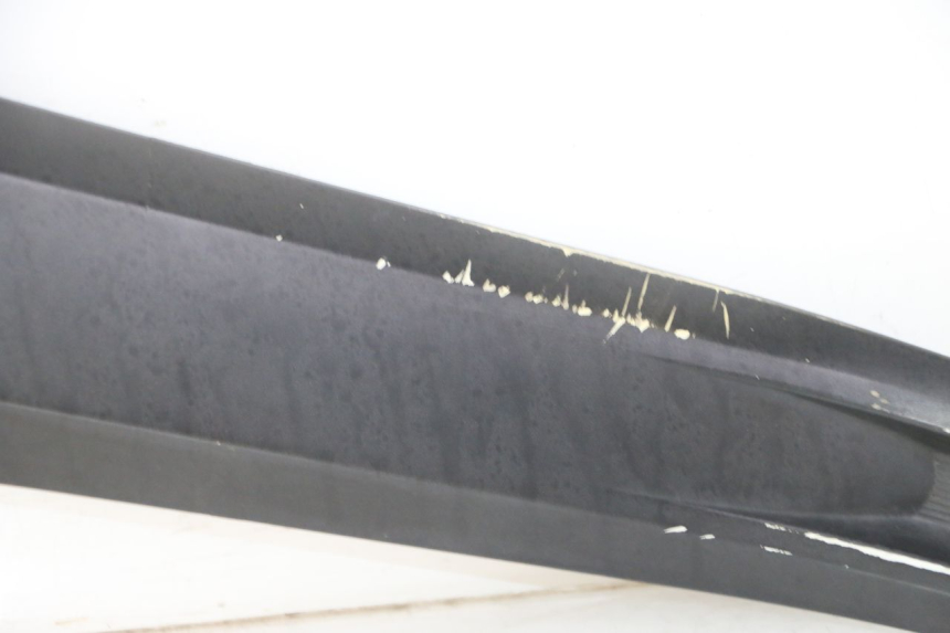 photo de RECHTER SITZBANKDECKEL YAMAHA X-MAX XMAX 125 (2010 - 2013) - Kennzeichnungen und Originalreferenzen