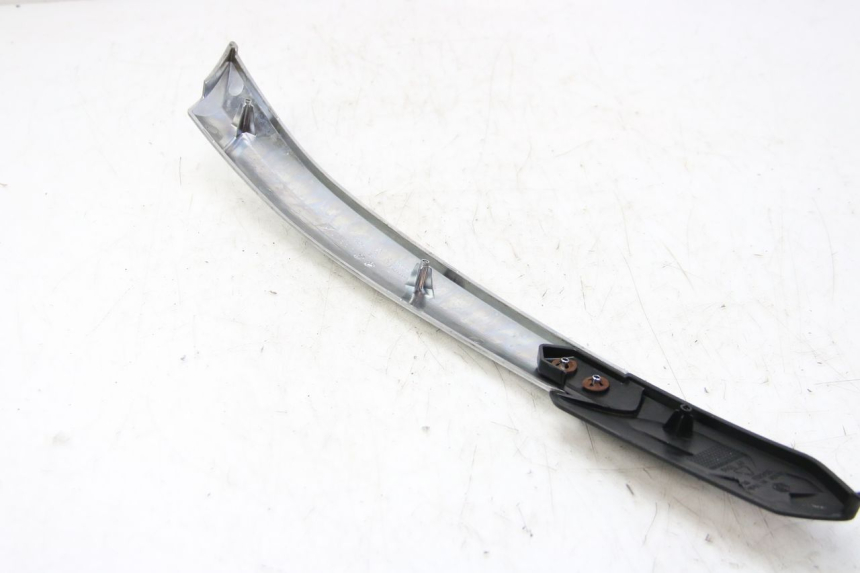 photo de RECHTER SITZBANKDECKEL PIAGGIO XEVO - X EVO 125 (2007 - 2017) - Zoom auf Gebrauchszustand