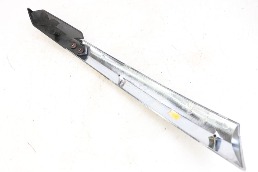 photo de RECHTER SITZBANKDECKEL PIAGGIO XEVO - X EVO 125 (2007 - 2017) - Zoom auf Gebrauchszustand