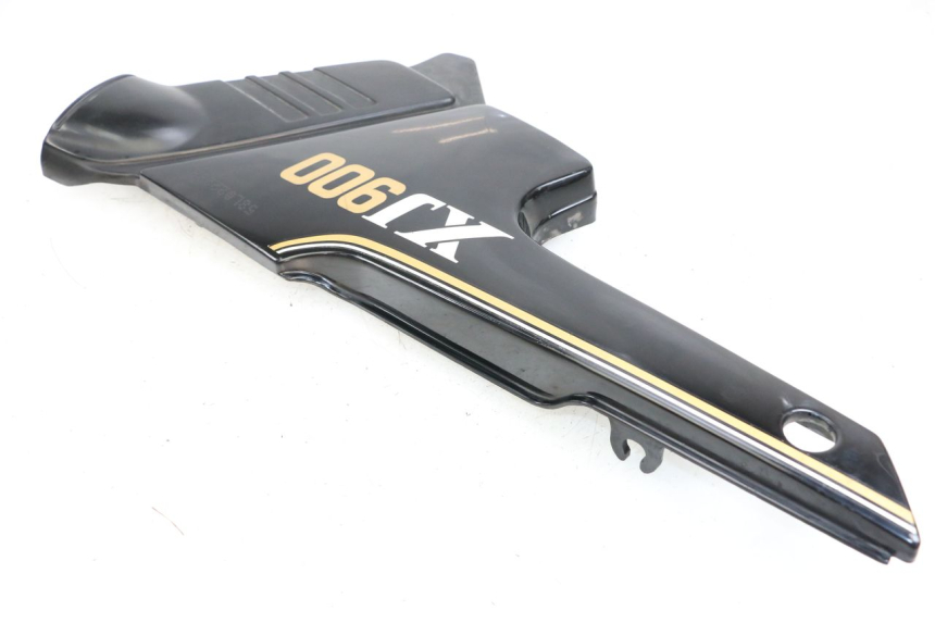 photo de UNTER SITZ VERKLEIDUNG RECHTS YAMAHA XJ F 900 (1983 - 1994) - Gesamtansicht des Produkts