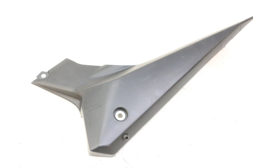 photo de UNTER SITZ VERKLEIDUNG RECHTS YAMAHA XJ6 ABS 600 (2008 - 2016) - Gesamtansicht des Produkts