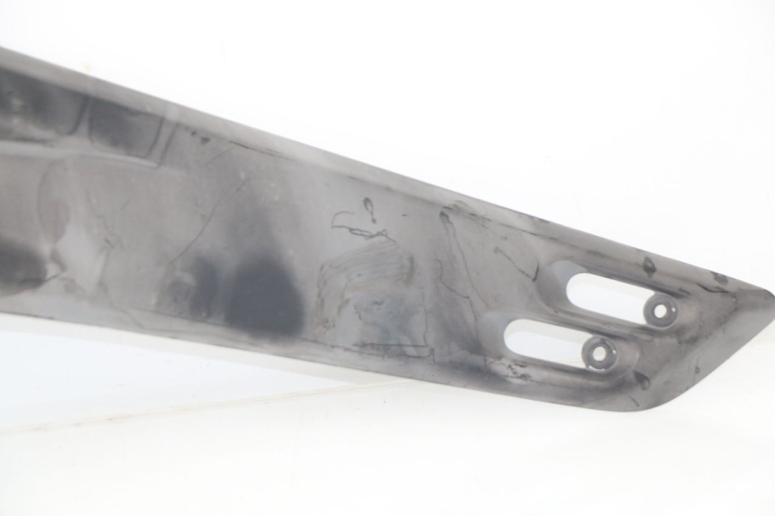 photo de RECHTER SITZBANKDECKEL YAMAHA XP T-MAX TMAX ABS 500 (2004 - 2007) - Details der Befestigungspunkte