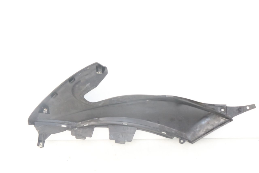 photo de UNTER SITZ VERKLEIDUNG RECHTS YAMAHA XP T-MAX TMAX ABS 530 (2012 - 2015) - Technische Nahaufnahme