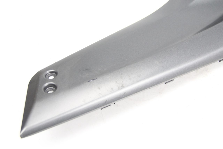 photo de UNTER SITZ VERKLEIDUNG RECHTS YAMAHA XP T-MAX TMAX 500 (2008 - 2012) - Zoom auf Gebrauchszustand