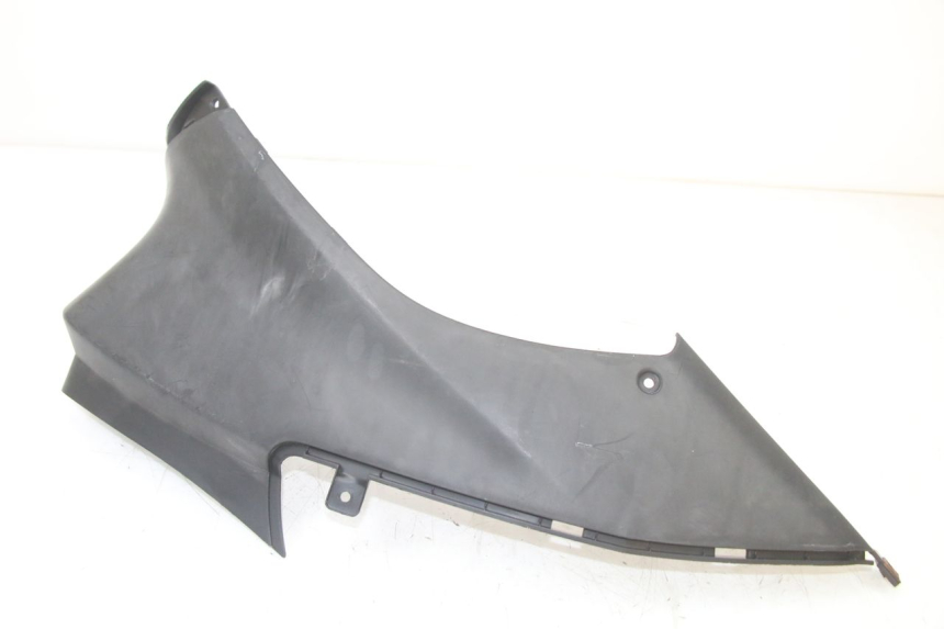 photo de UNTER SITZ VERKLEIDUNG RECHTS YAMAHA NEOS NEO'S 4T 50 (2008 - 2016) - Zoom auf Gebrauchszustand