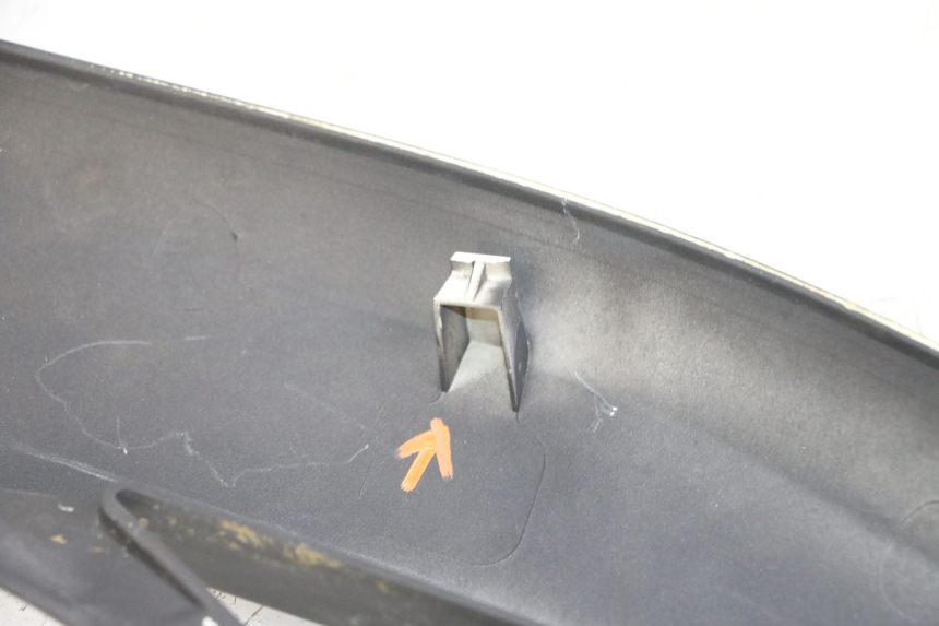 photo de UNTER SITZ VERKLEIDUNG RECHTS YAMAHA X-MAX XMAX ABS 250 (2010 - 2014) - Alternative Perspektive