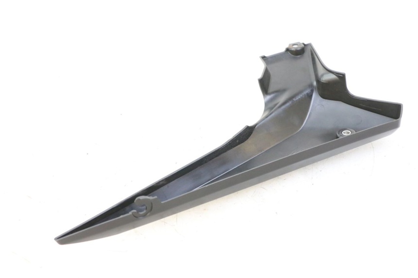 photo de UNTER SITZ VERKLEIDUNG RECHTS YAMAHA XJ6 600 (2008 - 2016) - Zoom auf Gebrauchszustand