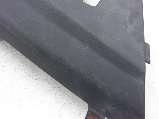 photo de UNTER SITZ VERKLEIDUNG RECHTS YAMAHA XMAX X-MAX 125 (2006 - 2009) - Alternative Perspektive