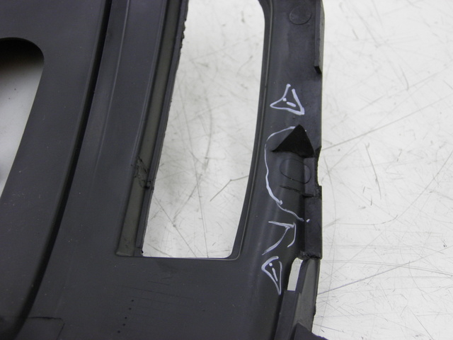 photo de UNTER SITZ VERKLEIDUNG RECHTS YAMASAKI YM50QT-N3 RETRO 50 (2012 - 2014) - Weitere Ansicht des Artikels